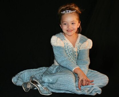 Princess Ansleigh's Sweet Heart Dress - Size 6/8 Girls