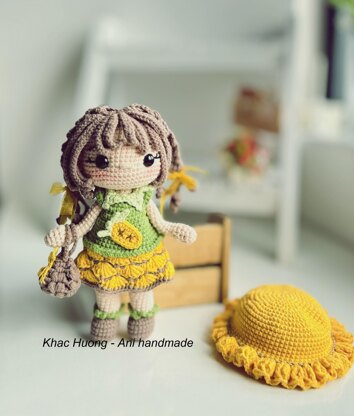 PINEAPPLE doll