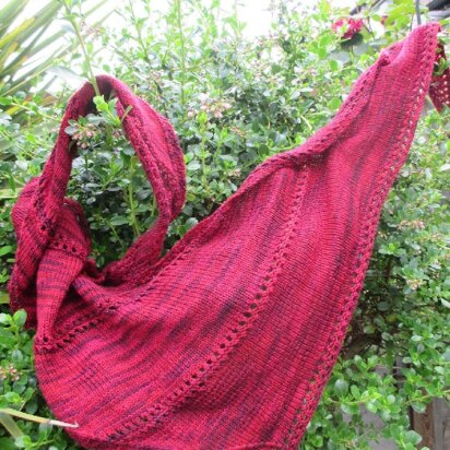 Yarnshine shawlette - knitting pattern