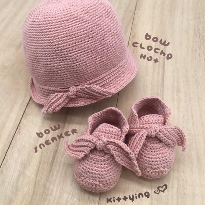Bow Baby Hat and Sandals Set, Newborn Crochet Gift Set Pattern by Kittying