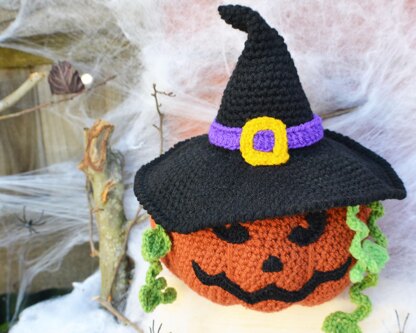 Pumpkin Amigurumi. Crochet Wizard. Witch Ornament. Halloween Decor. Farmhouse Decoration