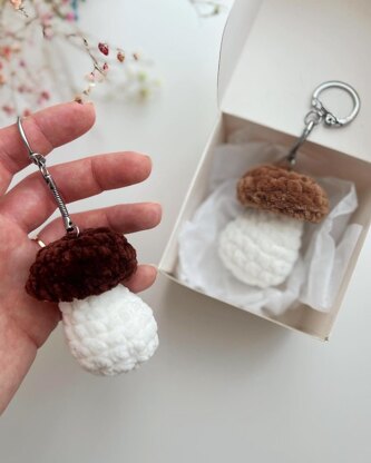 Mushroom keychain