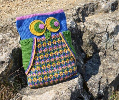 Wondering Owl - overlay crochet