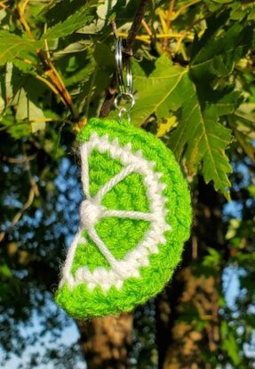 Crochet Fruit Slice Keychain Pattern