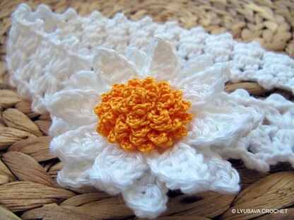 Lovely Crochet Daisy Flower Headband