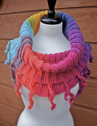 Curly Cute Cowl