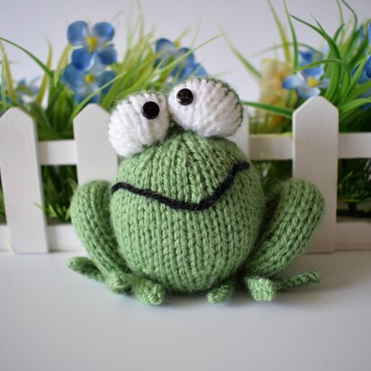 Froggy - knitting pattern