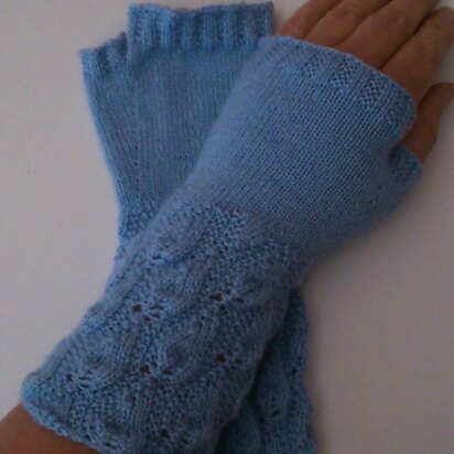 Layna mitts - knitting pattern