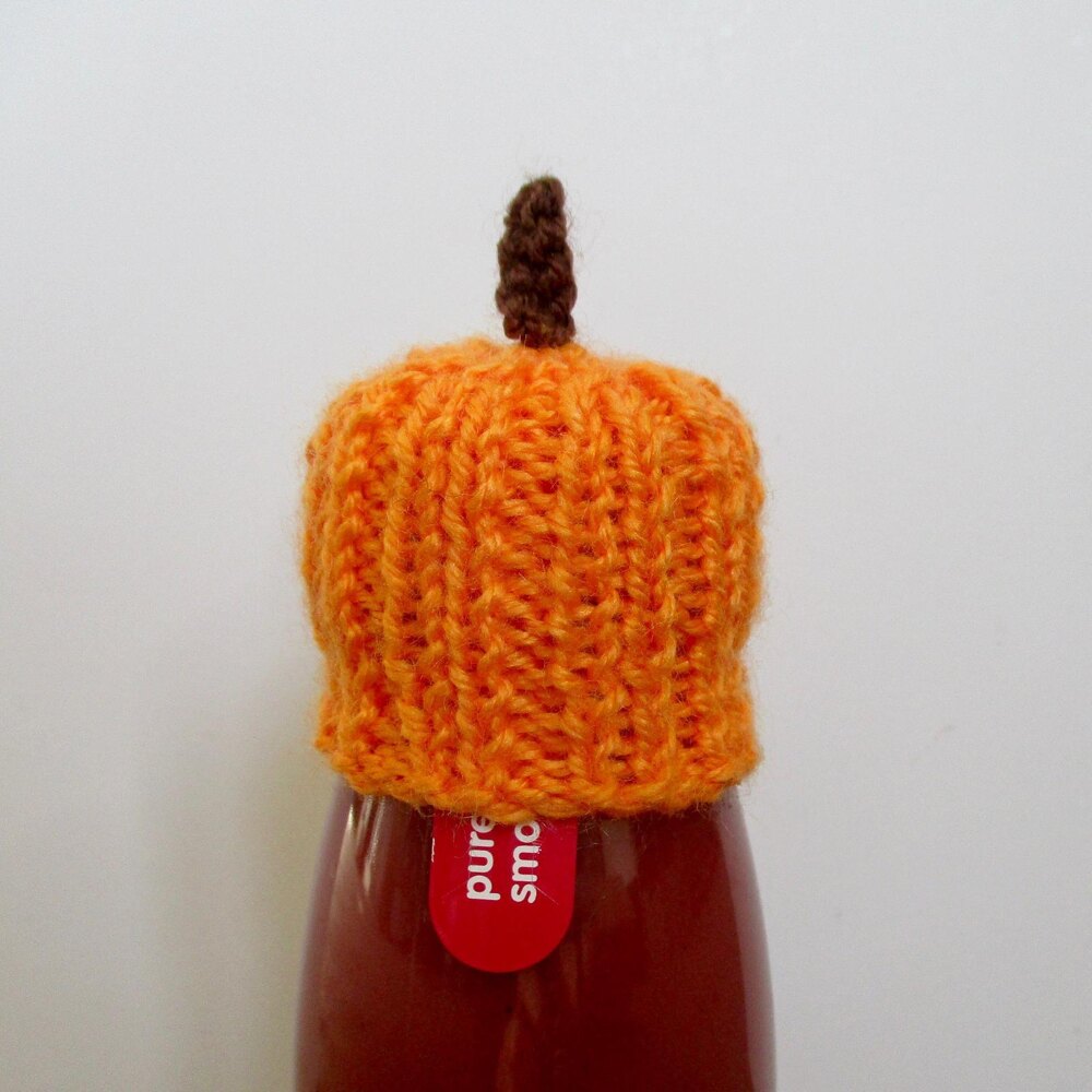 Innocent Big Knit Pumpkin Hat Knitting pattern by Amanda Berry | LoveCrafts