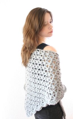 C02 Chunky Shell Shawl