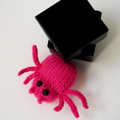 Friendly Little Bugs - knitting pattern