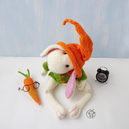 Beads jointed White Rabbit