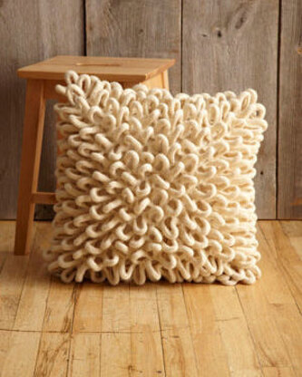 Felted Little Loops Pillow in Lion Brand Fishermen's Wool - L0222AD