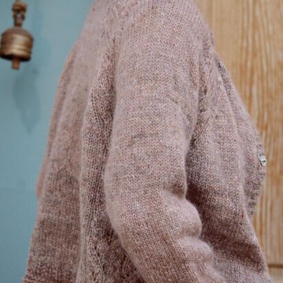 Kume Cardigan - knitting pattern