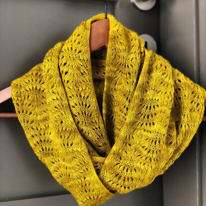 Melyn Cowl