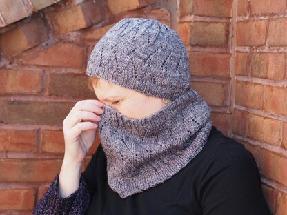 Avalon Skies Cowl