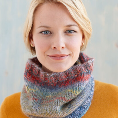 Lyndhurst Cowl in Lion Brand Amazing - 90581B