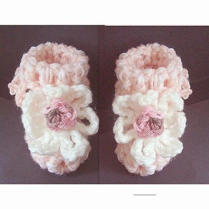 435, BABY BOOTIES, FRILLY TOP
