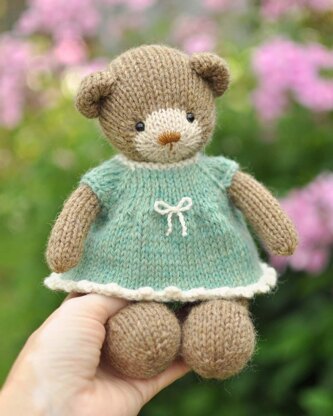 Coco and Toto The Bears - in the round method