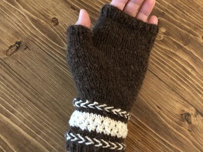 Prairie Winters Fingerless Mittens