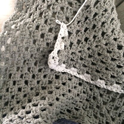 Amma granny square top