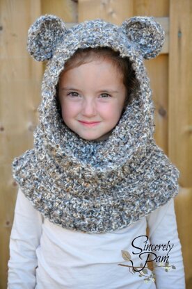 Un'bear'ably Cute Hooded Cowl