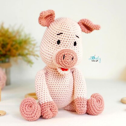 Pink Pig Stuffed Toy Amigurumi Crochet Pattern