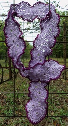 Queen Anne's Lace Scarf
