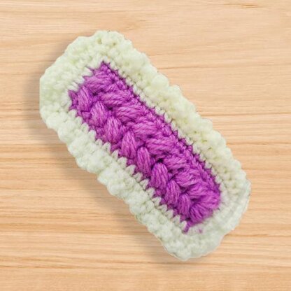 A crochet hair clip 3