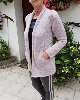 Strickjacke glatt rechts mit Raglanärmeln