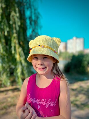 Bucket hat with ears