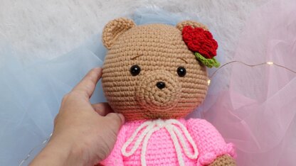 Teddy bear amigurumi crochet doll pattern