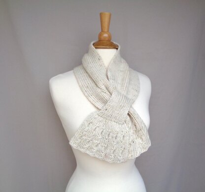 Sands Keyhole Scarf