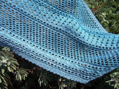 London Blue Shawlette