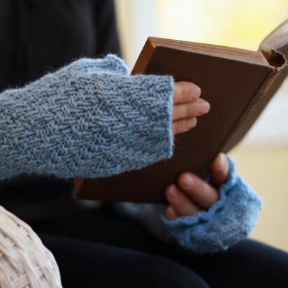 Quiver Mitts - knitting pattern
