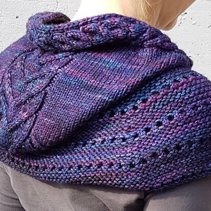 Jedburgh Hooded Capelet - knitting pattern