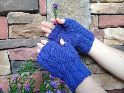 Stratus Fingerless mitts