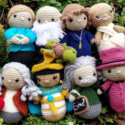 Iconic People Set 2 Merkel Darwin Marie Curie Gandhi Newton Cleopatra Einstein Queen Elizabeth II Amigurumi crochet