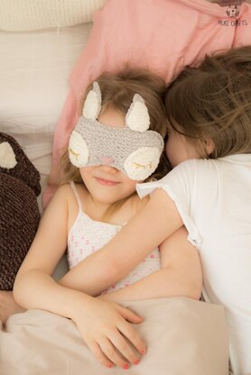 Woodland sleeping mask
