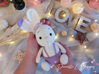 Ella the Bunny amigurumi