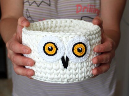 Hedwig white owl basket /Potters friend