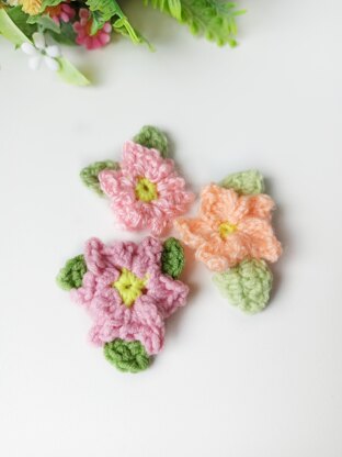 Flowers with leaves crochet pattern