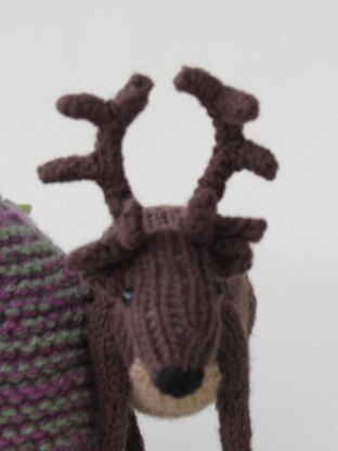 Deer in the heather tea cosy