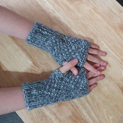 Fingerless gloves