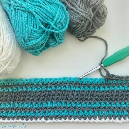 Mod Granny Square Beach Bag