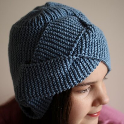 Swan Hat - knitting pattern
