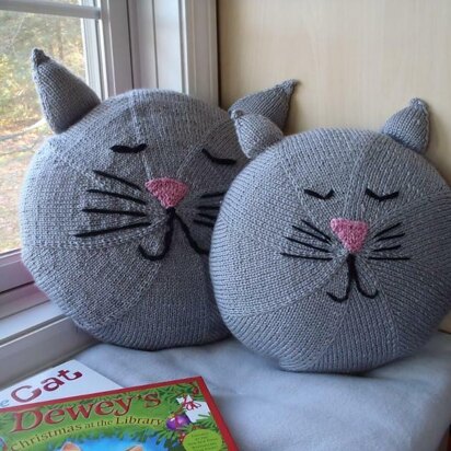 Kittie Pillow