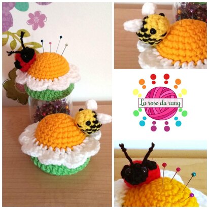 Daisy bug pin cushion