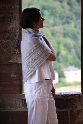 Muistojen medaljongit - Memory Lane Shawl