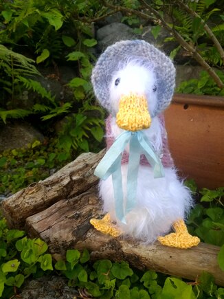 Jemima meets the cat #4